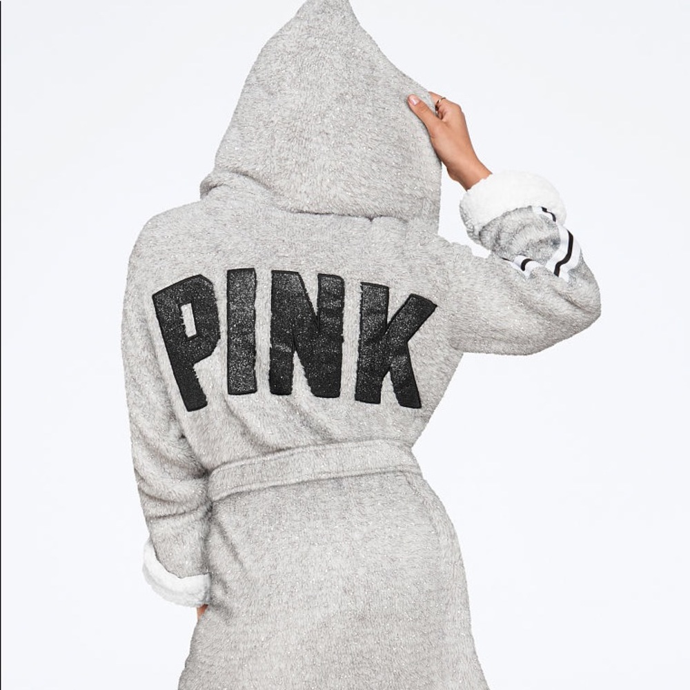 VS Pink M/L gray robe
